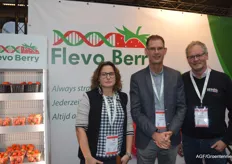 Maaike Maerman, Marcel Suiker and Jan Robben of Flevo Berry. Jan will soon go 'on cruise' to share his strawberry knowledge in Scandinavia. If seasickness does not occur, he will undoubtedly share his experiences on social media.